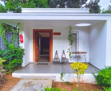 Hill Villa — Garden View